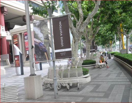 上海市区商圈道旗广告投放,南京路步行街道旗,南京西路商圈广告